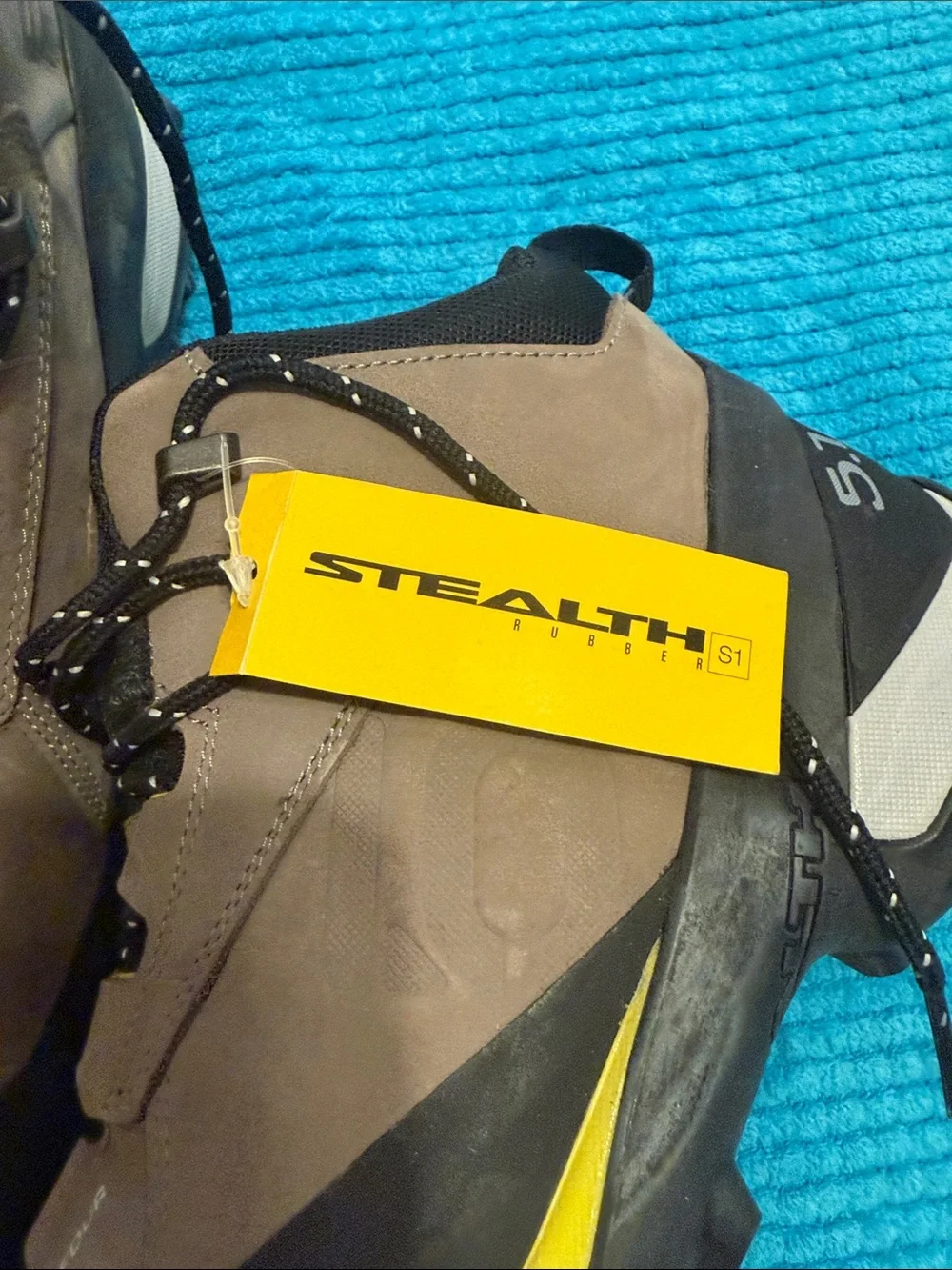 Men's Size 10 5.10 Five Ten Brown/Yellow Camp Four Mid Trail Hiking Shoes NEW